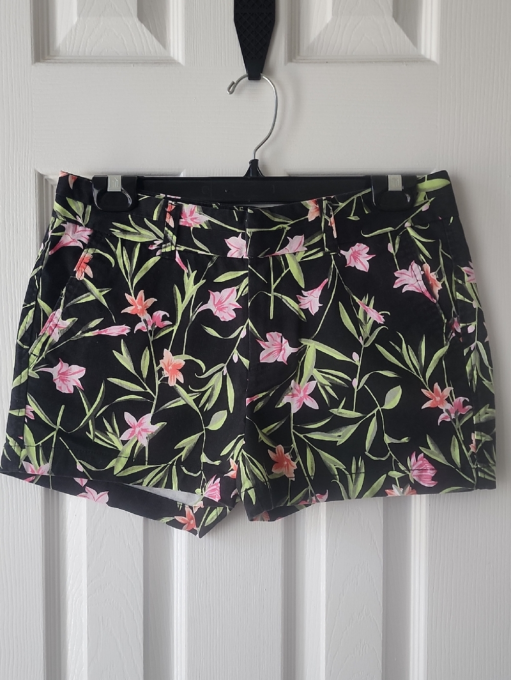 Khakis by GAP City 3" Shorts - Tropical Print